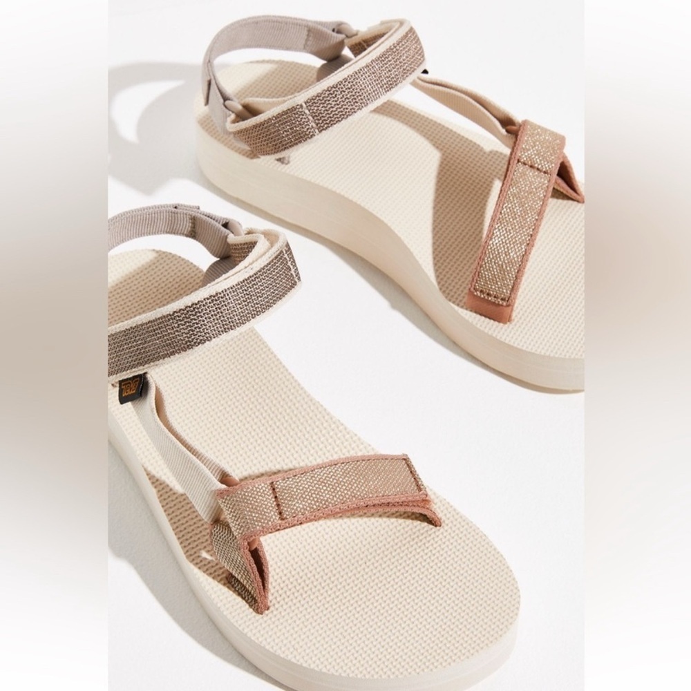 Teva Teva Midform Universal Karina Swan Metallic Multi Cream Size 8 Velcrow